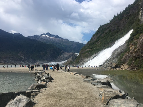 People around Nugget Falls.