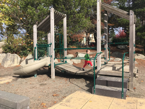 Play structure for 2-5 year olds.